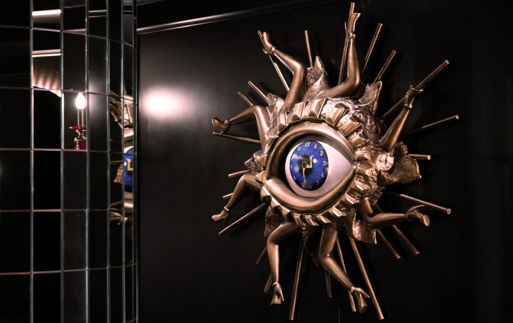 Surrealist Dali Eye Clock Sculpture - Maison Dali Dubai
